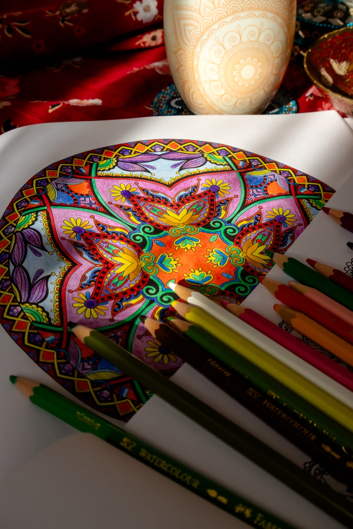 Color selection for mandalas